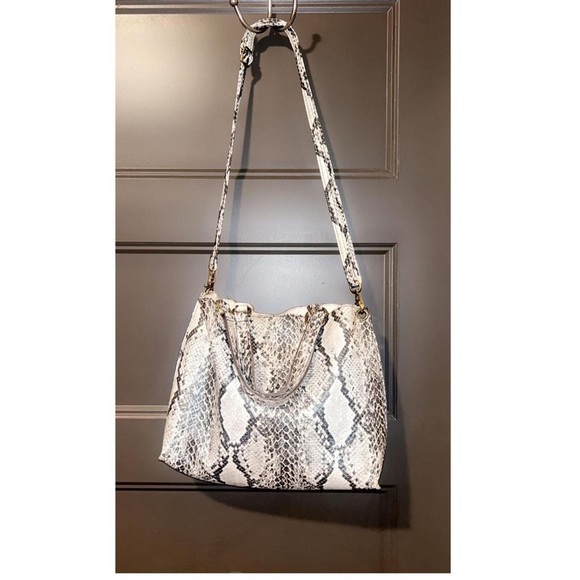 Free People Vegan snakeskin crossbody bag - Picture 5 of 7